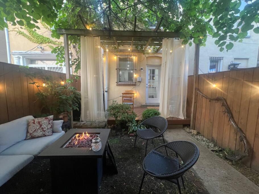 3-Bedroom House With Cute Patio Explore Dc On Foot Washington Dış mekan fotoğraf