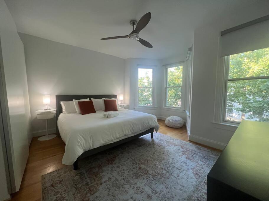 3-Bedroom House With Cute Patio Explore Dc On Foot Washington Dış mekan fotoğraf